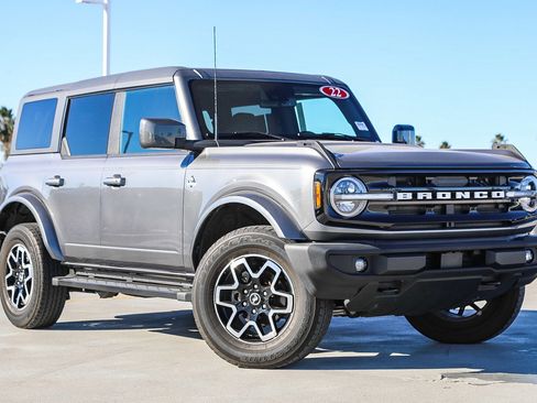 Used 2022 Ford Bronco Outer Banks image 27