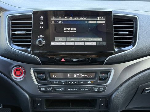 Used 2021 Honda Pilot Special Edition image 12