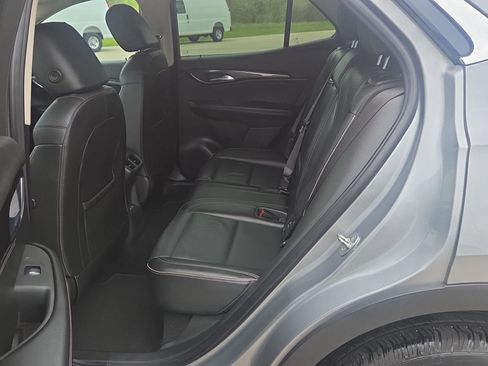 Used 2023 Buick Envision Essence FWD image 12
