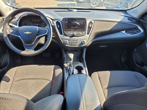 Used 2022 Chevrolet Malibu LT image 31