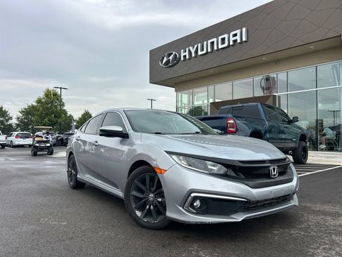 Used 2020 Honda Civic EX image 2