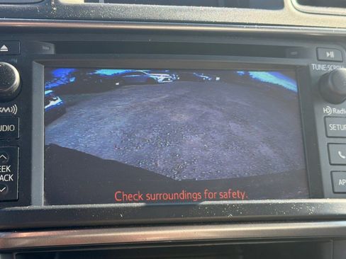 Used 2013 Toyota Highlander Limited image 10