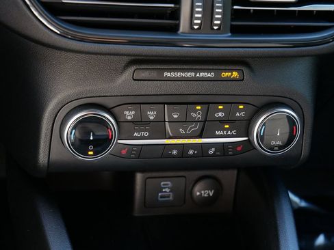 Certified 2023 Ford Escape ST-Line Select AWD/4WD image 22