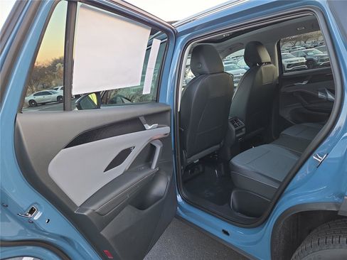 New 2026 Volkswagen Tiguan SE image 22