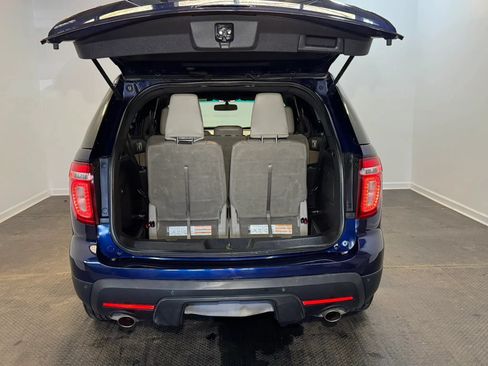 Used 2011 Ford Explorer XLT w/ 202A Rapid Spec Order Code FWD image 29
