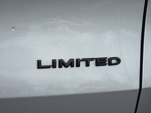Used 2024 Toyota Grand Highlander AWD Hybrid image 26