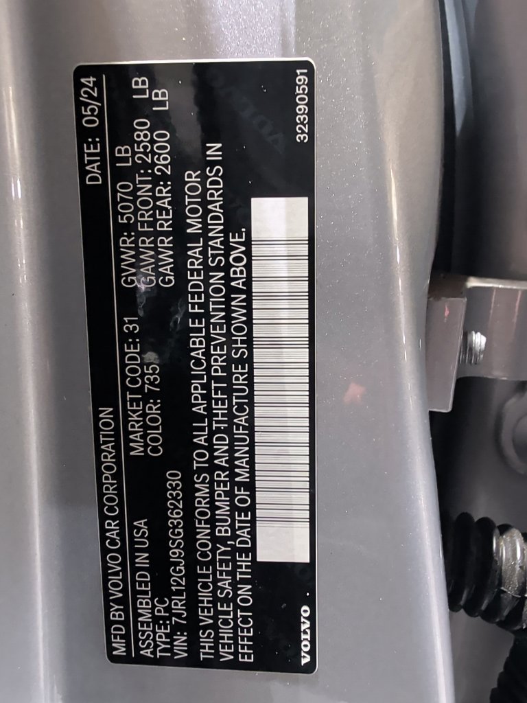Used 2025 Volvo S60 B5 Core AWD/4WD image 3
