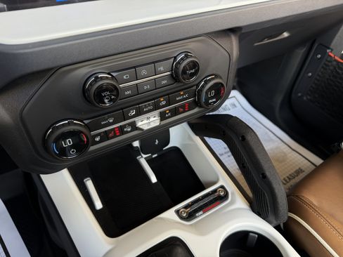 Used 2026 Ford Bronco Raptor AWD/4WD image 38