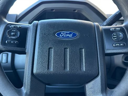 Used 2013 Ford F550 2WD Crew Cab Super Duty w/ Payload Upgrade Pkg image 21