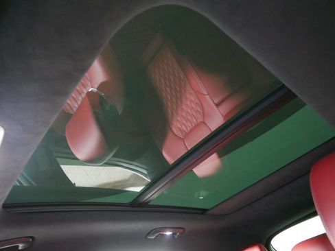 Used 2023 Genesis GV70 3.5T Sport w/ Sport Prestige Package image 32