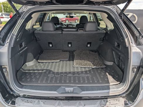 Used 2021 Subaru Outback Limited AWD/4WD image 14