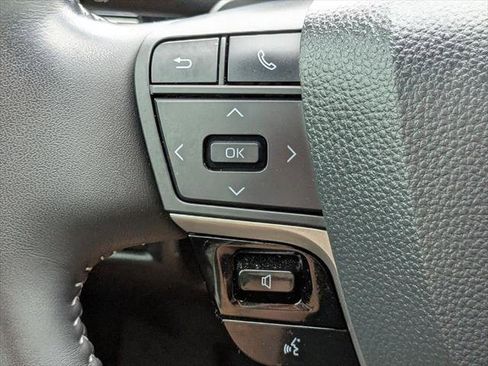 Certified 2025 Toyota Camry SE FWD image 23
