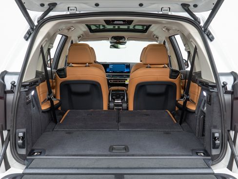 New 2026 BMW X7 xDrive40i w/ Executive Package image 10