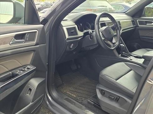 Used 2021 Volkswagen Atlas Cross Sport SE image 5