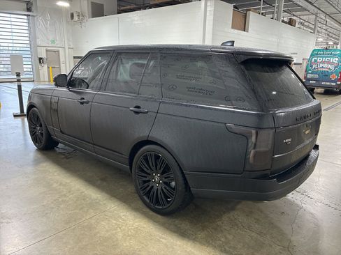 Used 2021 Land Rover Range Rover Westminster Edition image 3