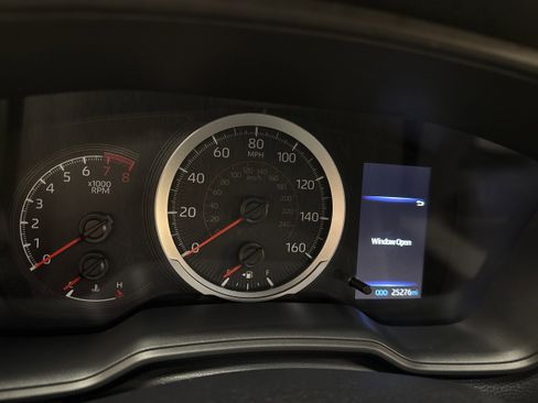 Used 2022 Toyota Corolla Cross LE w/ Black Badges Package (TMS) image 5