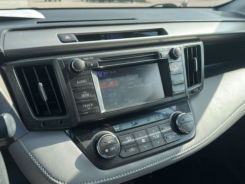 Used 2013 Toyota RAV4 XLE AWD/4WD image 14