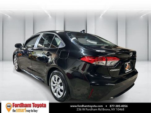 Certified 2021 Toyota Corolla LE FWD image 6