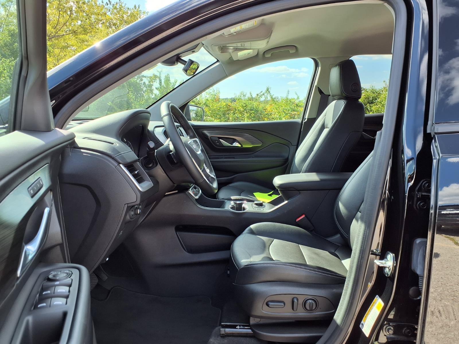 Used 2024 GMC Terrain SLT w/ Elevation Edition FWD image 24