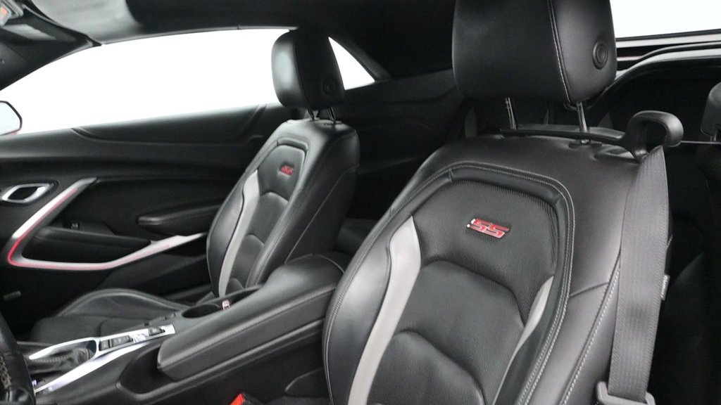 Used 2023 Chevrolet Camaro SS RWD image 10