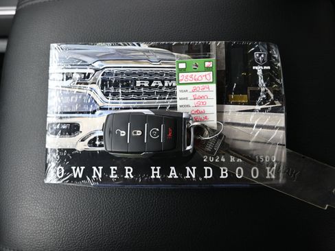 Used 2024 RAM 1500 Big Horn AWD/4WD image 20