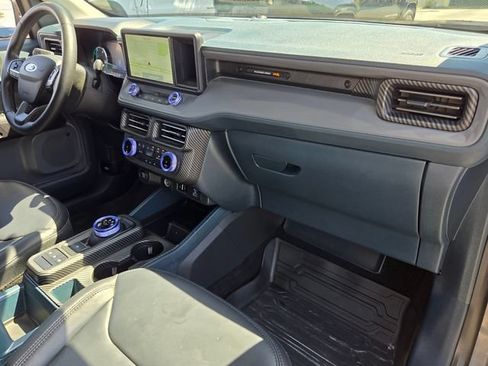 Used 2024 Ford Maverick Lariat w/ Black Appearance Package FWD image 16