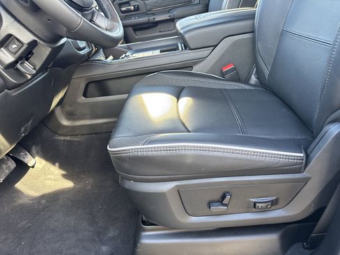 New 2025 RAM 3500 Limited image 9