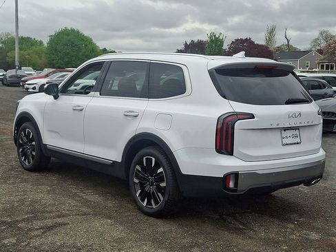 Used 2025 Kia Telluride SX w/ SX Captain's Chair Package FWD image 5