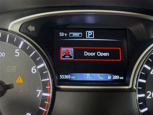 Used 2020 Nissan Pathfinder SV AWD/4WD image 13