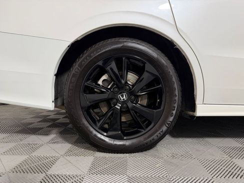 Used 2024 Honda Odyssey Sport image 19