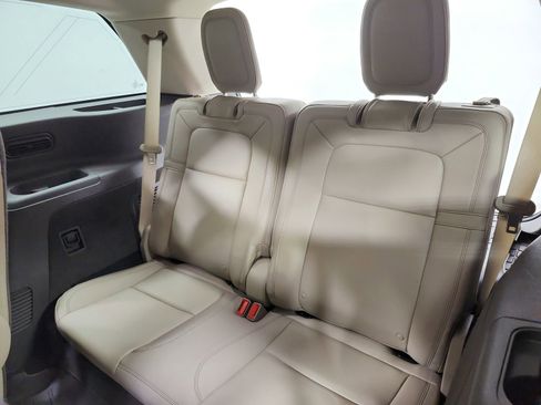 Used 2023 Lincoln Aviator Reserve w/ Elements Package Plus image 35