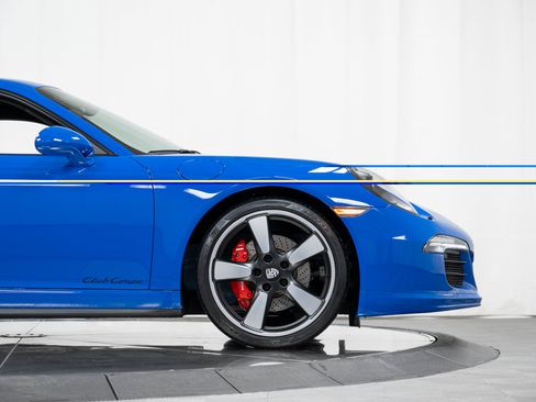 Certified 2016 Porsche 911 Carrera GTS RWD image 11