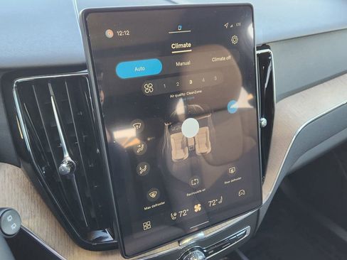 New 2026 Volvo XC60 B5 Core w/ Climate Package image 10