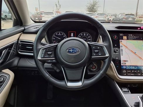 Used 2022 Subaru Outback Limited image 12
