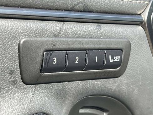 Used 2020 Lexus ES 300h Ultra Luxury w/ Accessory Package image 23