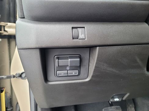 Used 2024 Chevrolet Colorado Trail Boss w/ Advanced Trailering Package image 24