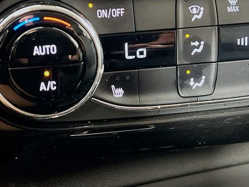 Used 2024 Chevrolet TrailBlazer LT w/ Convenience Package FWD image 21