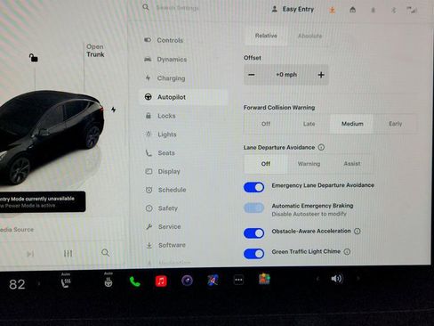Used 2025 Tesla Model Y Long Range image 19