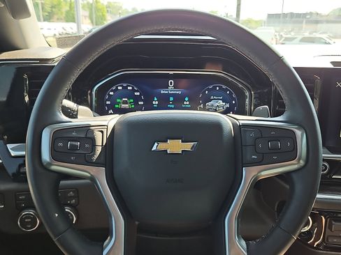 Used 2023 Chevrolet Silverado 1500 LTZ w/ LTZ Premium Package AWD/4WD image 20
