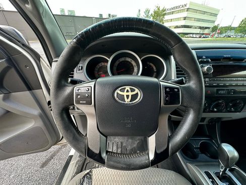 Used 2012 Toyota Tacoma 4x4 Double Cab image 14