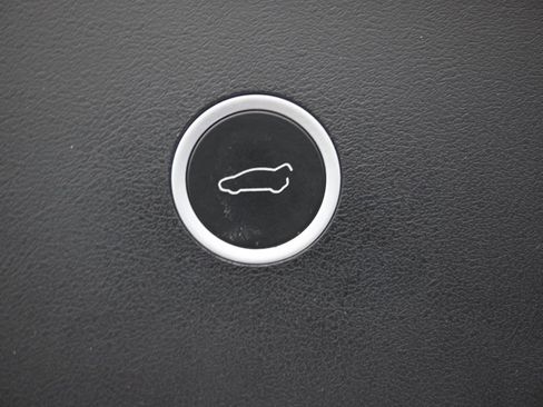 Used 2019 Tesla Model X Long Range image 61