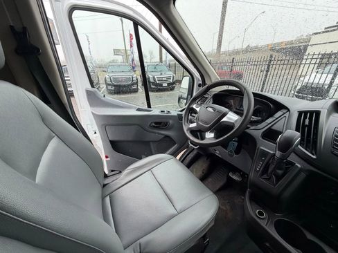 Used 2019 Ford Transit 350 XL image 30