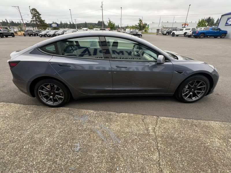 Used 2021 Tesla Model 3 Standard Range Plus RWD image 6