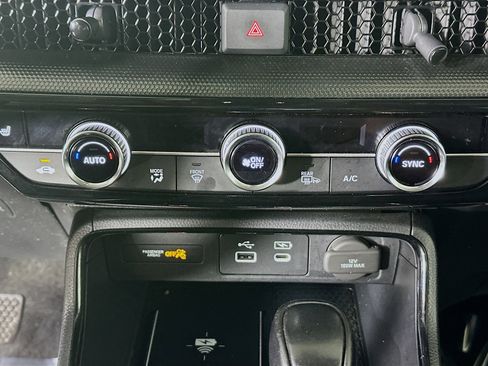 Used 2025 Honda CR-V EX-L image 23