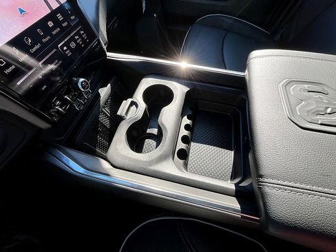 New 2026 RAM 3500 Laramie AWD/4WD image 29