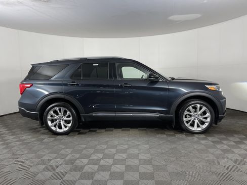 Used 2022 Ford Explorer Platinum w/ Equipment Group 601A image 5