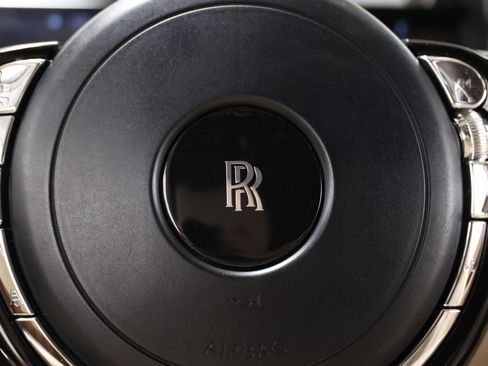 Used 2015 Rolls-Royce Wraith RWD image 41