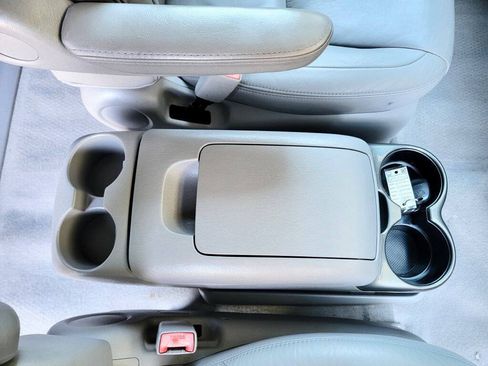 Used 2004 Toyota Sienna XLE AWD/4WD image 28
