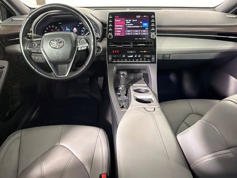 Used 2020 Toyota Avalon XLE FWD image 22