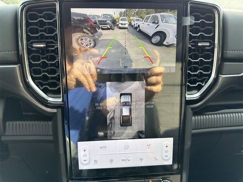 New 2025 Ford Ranger Lariat w/ Chrome Accent Package image 19